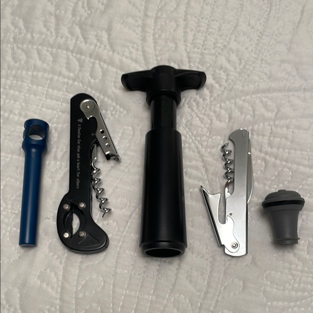 Lot of 5 Wine Gadgets